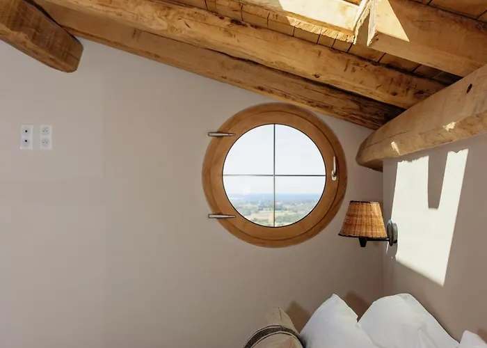 Couette-café U Mulinu Casanelli *